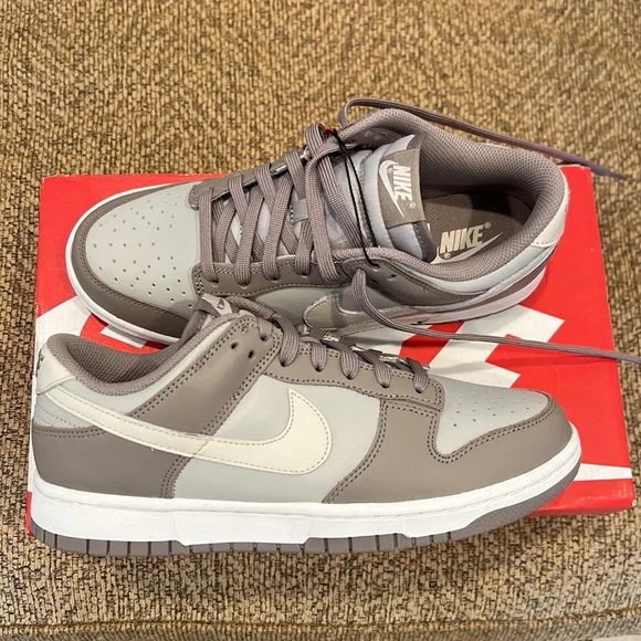 NEW, NEVER WORN NIKE LOW DUNKS “MOON FOSSIL” - Picture 2 of 5